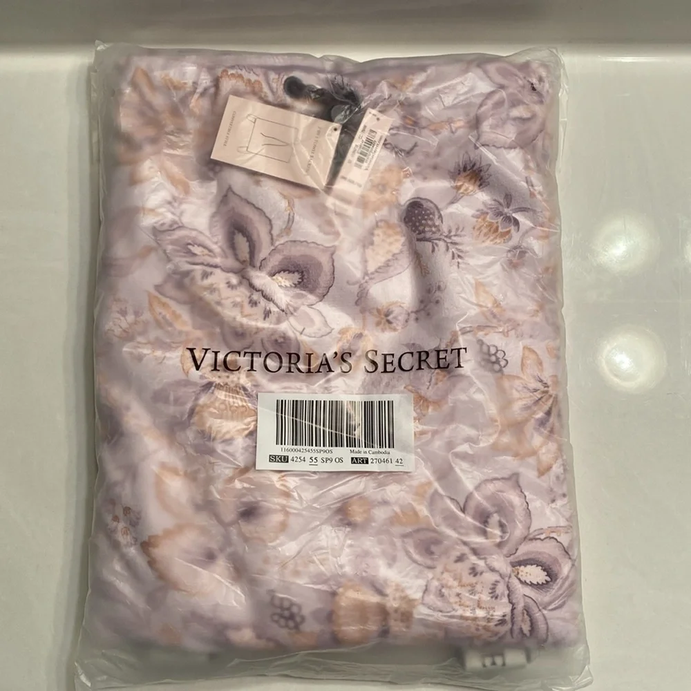 Victoria's Secret packable Towel